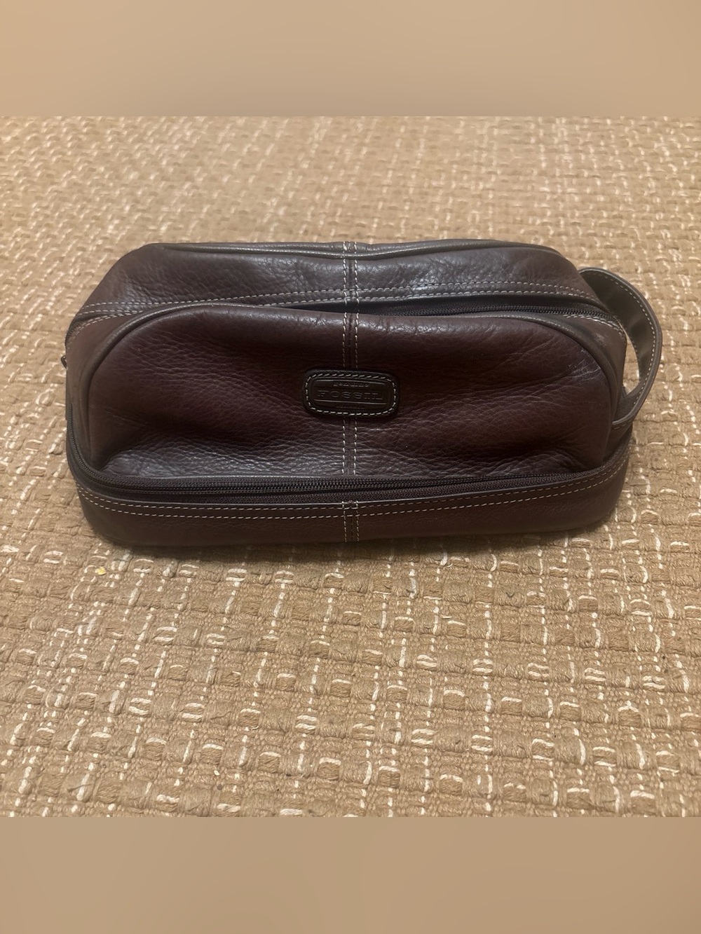 Fossil Brown Leather Toiletry Bag with Contrast Stitching